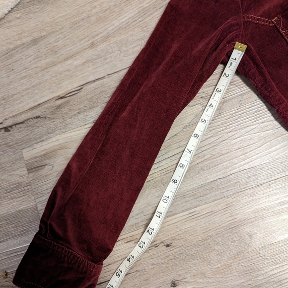 Nwot's, Levi's cord shirt for women, size m with stretch, super soft - Picture 8 of 8